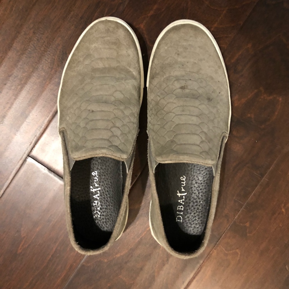 Dina True sneakers size 7